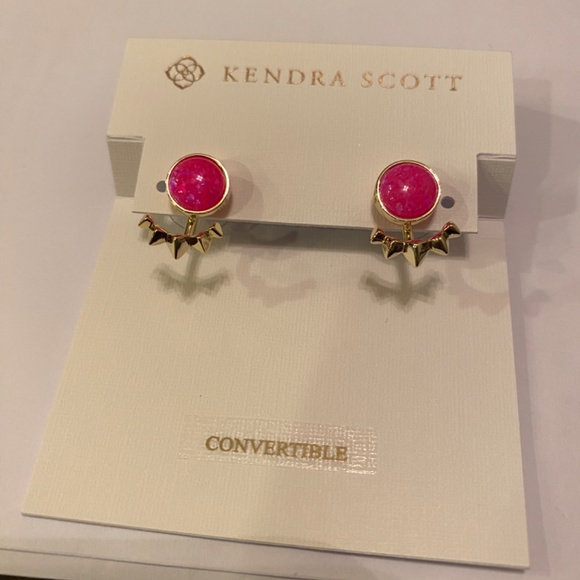REG $80 KENDRA SCOTT Sienna Gold Ear Jacket Earrings in Bright Pink Kyocera Opal - Picture 2 of 3